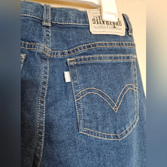 Levi's Silvertab Mini Mom Tapered Slim Jeans 26 - Picture 8 of 10
